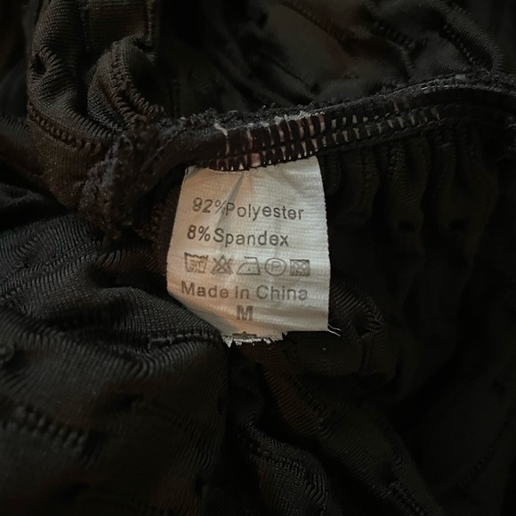 Black Textured Leggings with Scrunch Butt - Picture 2 of 10